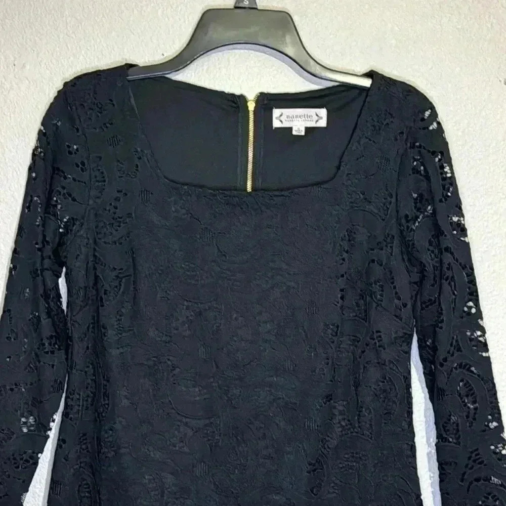 Nanette Lepore Classic Lace 3/4 Sleeves Top - Picture 2 of 6